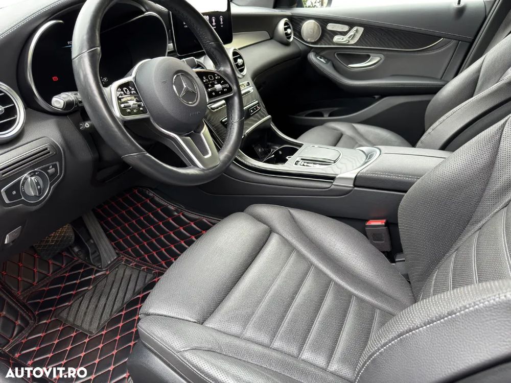 Mercedes-Benz GLC 300 e 4MATIC - 9