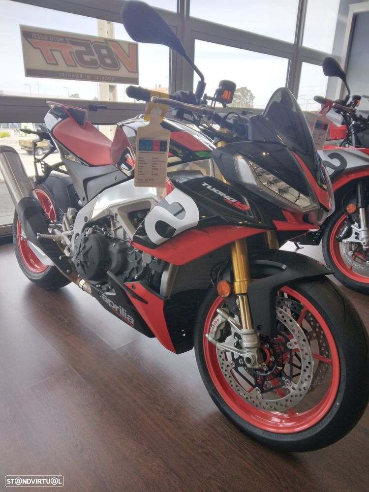 Aprilia Tuono V4 FACTORY - 1