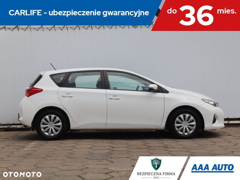 Toyota Auris - 8