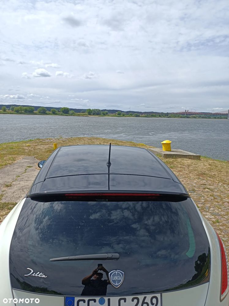 Lancia Delta 1.4 T-Jet 16v Oro - 9