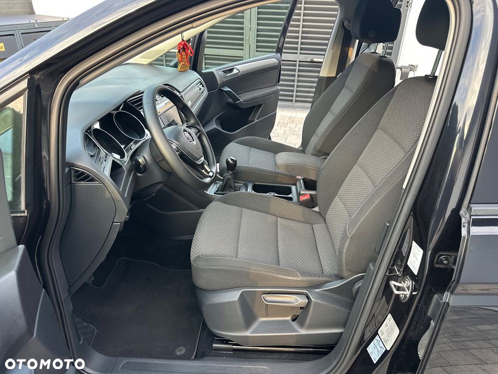 Volkswagen Touran 1.6 TDI SCR BlueMotion Technology Comfortline - 25