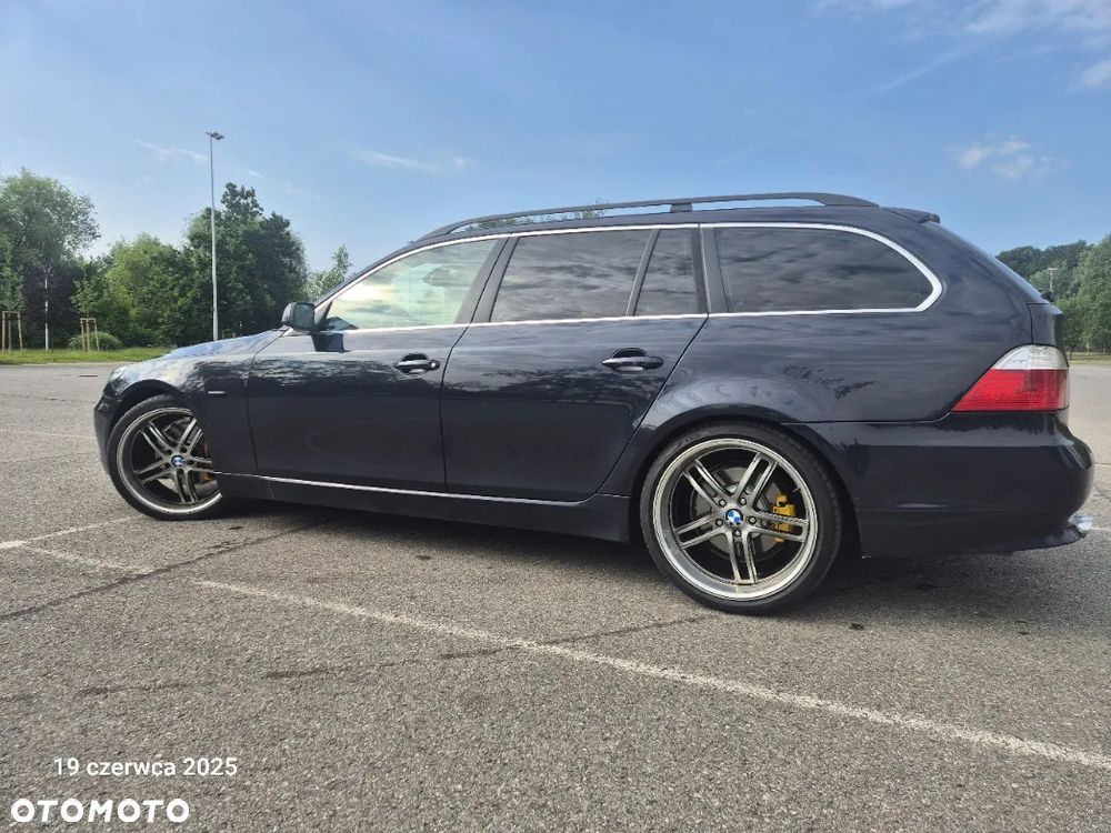 BMW Seria 5 525d Touring - 7