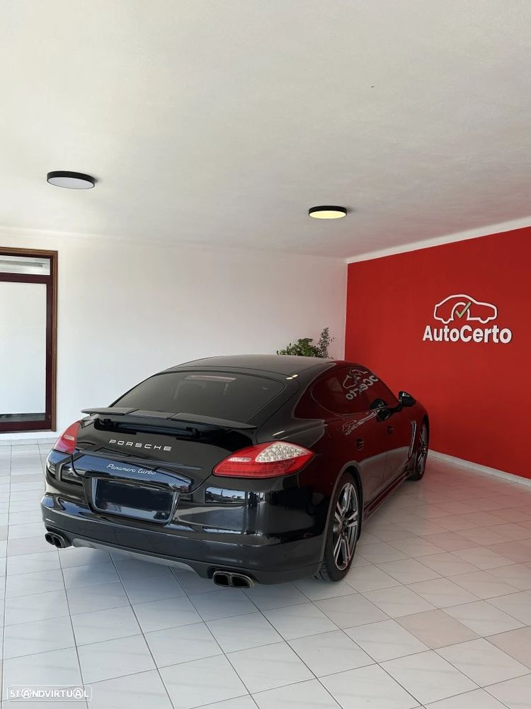 Porsche Panamera Turbo PDK - 7