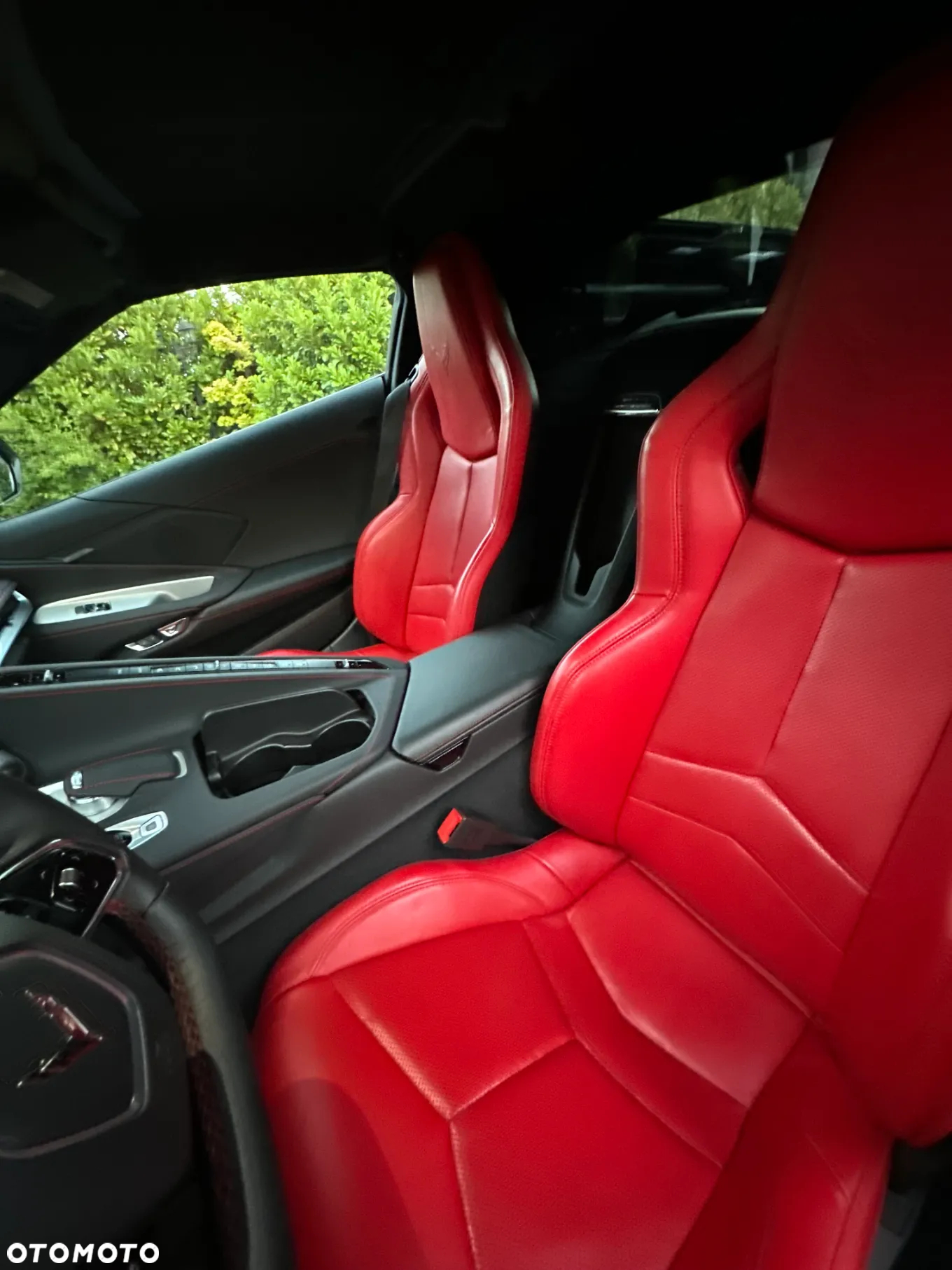 Chevrolet Corvette - 11