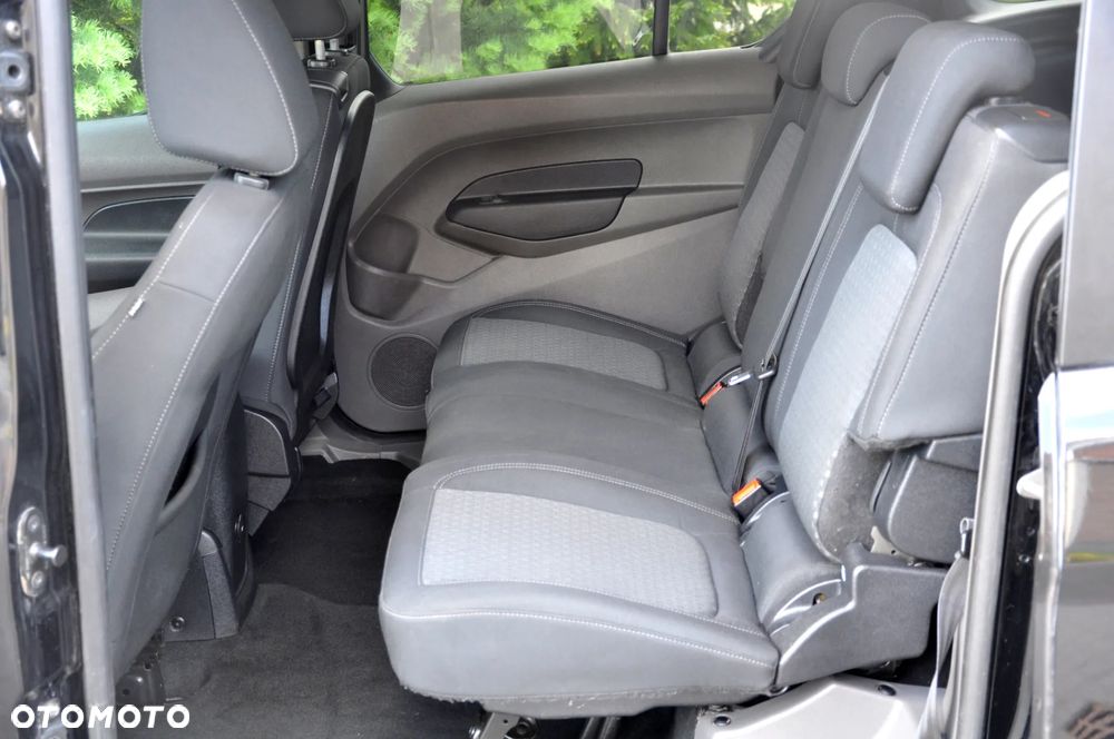Ford Tourneo Connect 1.5 EcoBlue Titanium - 29