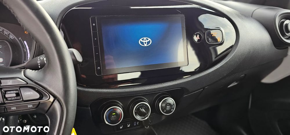 Toyota Aygo X Standard - 21