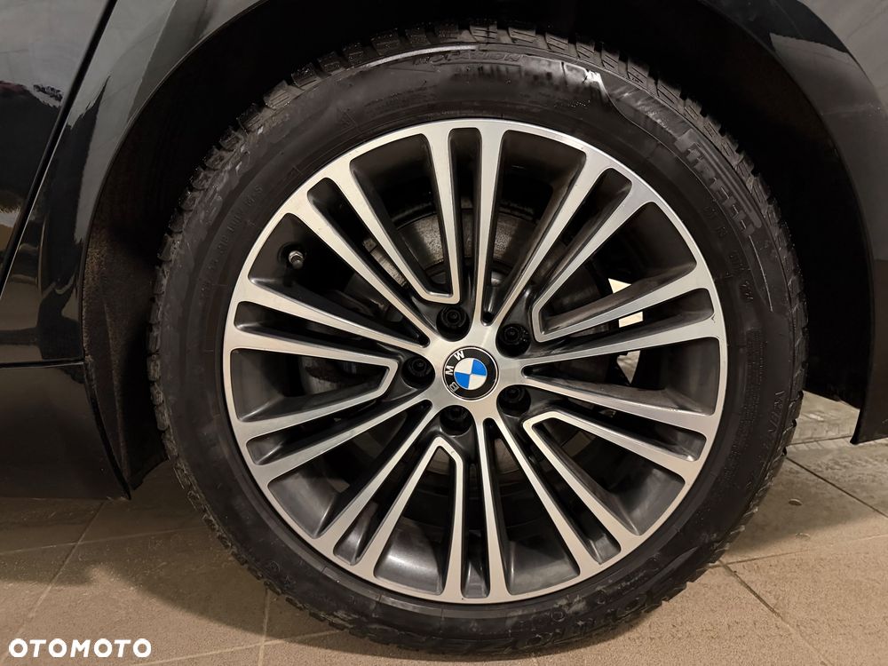 BMW Seria 5 520d xDrive Sport Line - 17