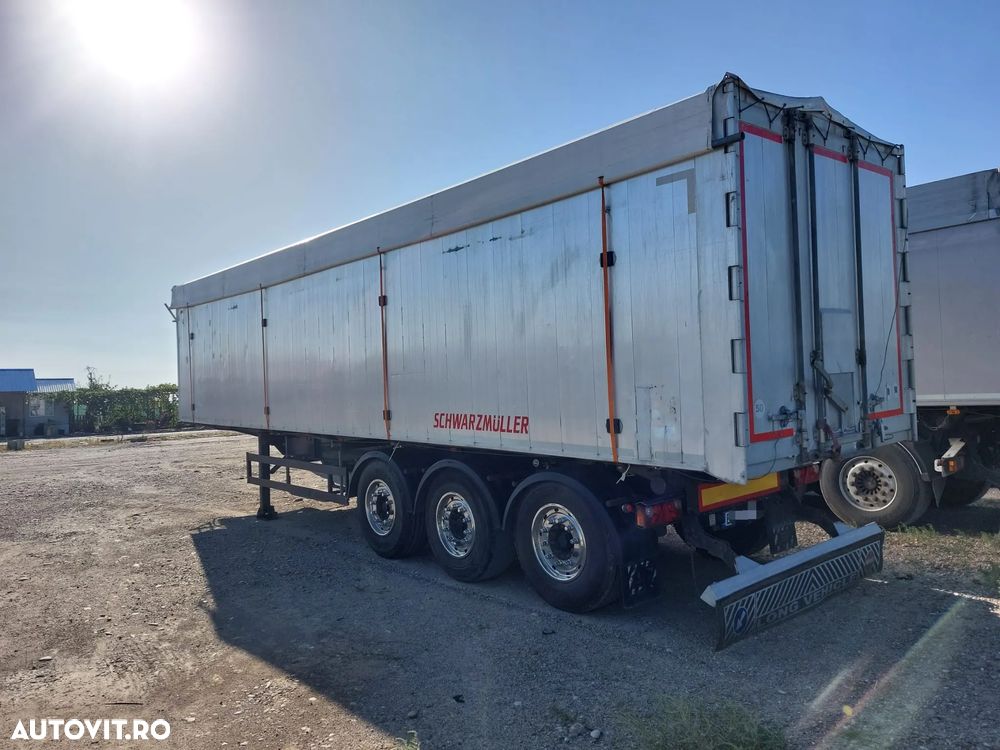 Schwarzmuller 56 m3 - 4