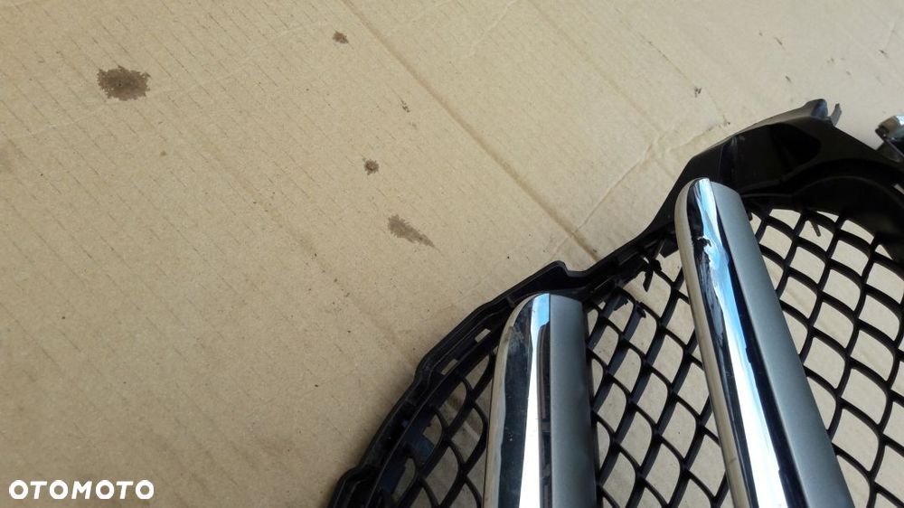 ATRAPA GRILL MERCEDES C KLASA 205 2058801704 - 4