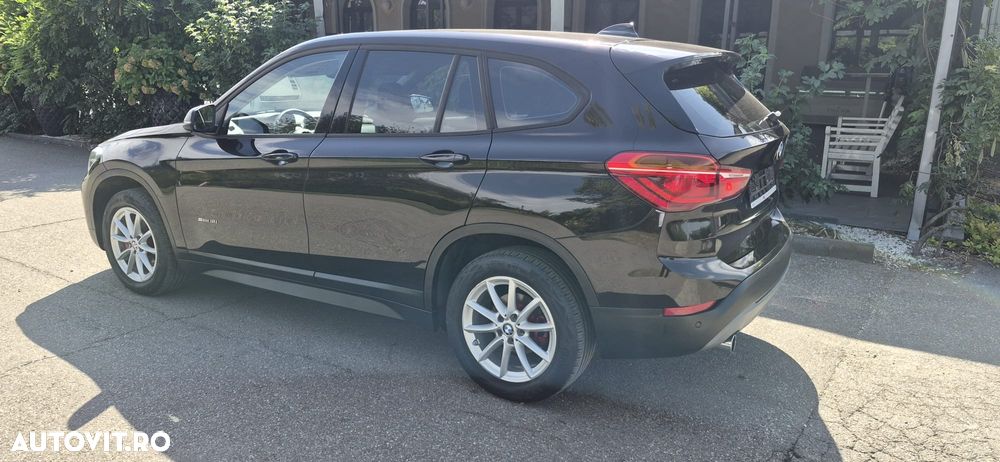 BMW X1 sDrive18i xLine - 2