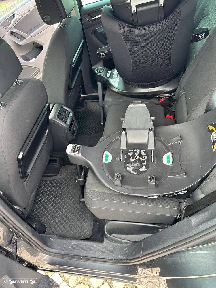 VW Tiguan 2.0 TDI R-Line - 11