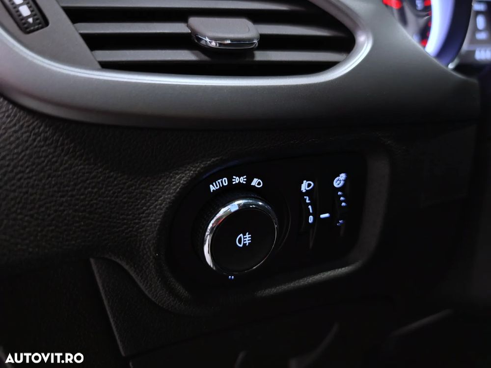 Opel Astra Sport Tourer 1.5 Start/Stop Aut. Edition - 25