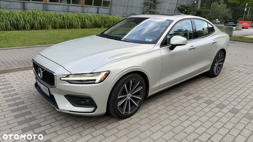 Volvo S60 T6 AWD Momentum Pro - 26