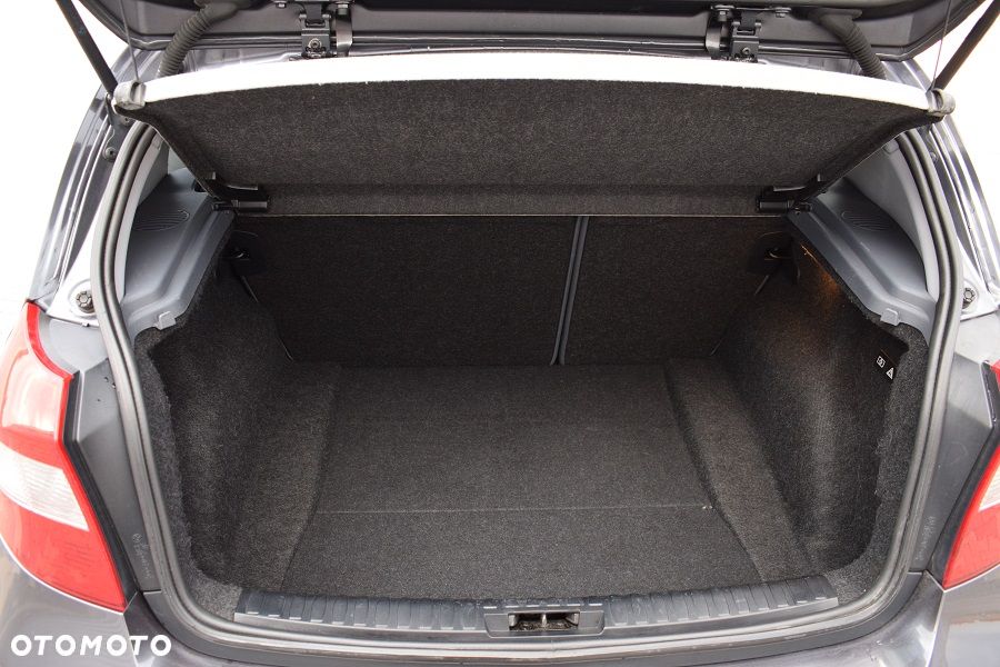 BMW Seria 1 116i - 11