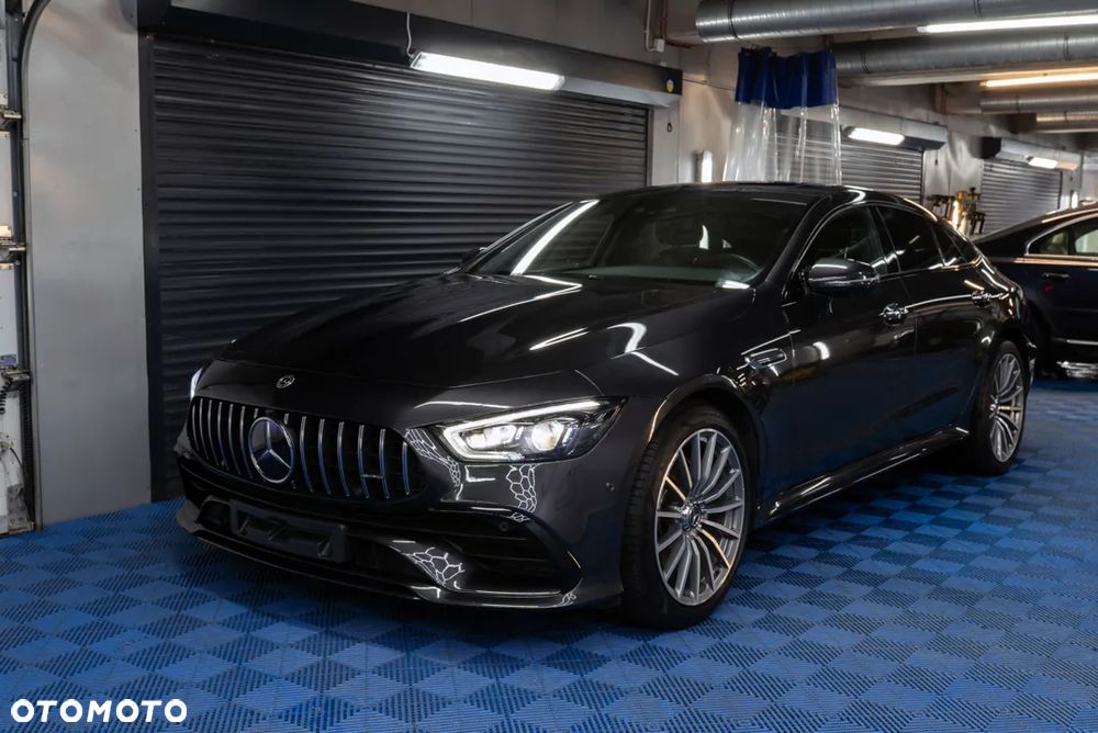 Mercedes-Benz AMG GT 53 4-Matic+ - 9