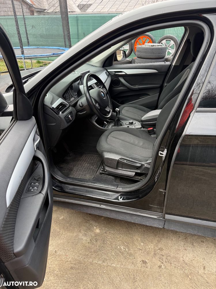 BMW X1 xDrive18d Advantage - 17