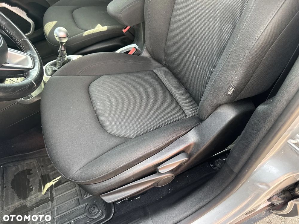 Jeep Renegade 1.6 E-TorQ Longitude FWD - 12