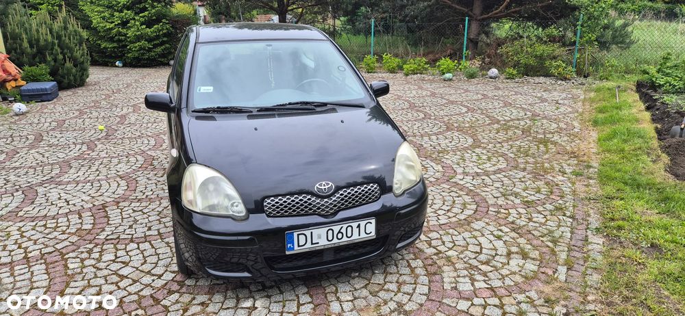 Toyota Yaris 1.0 Base - 9