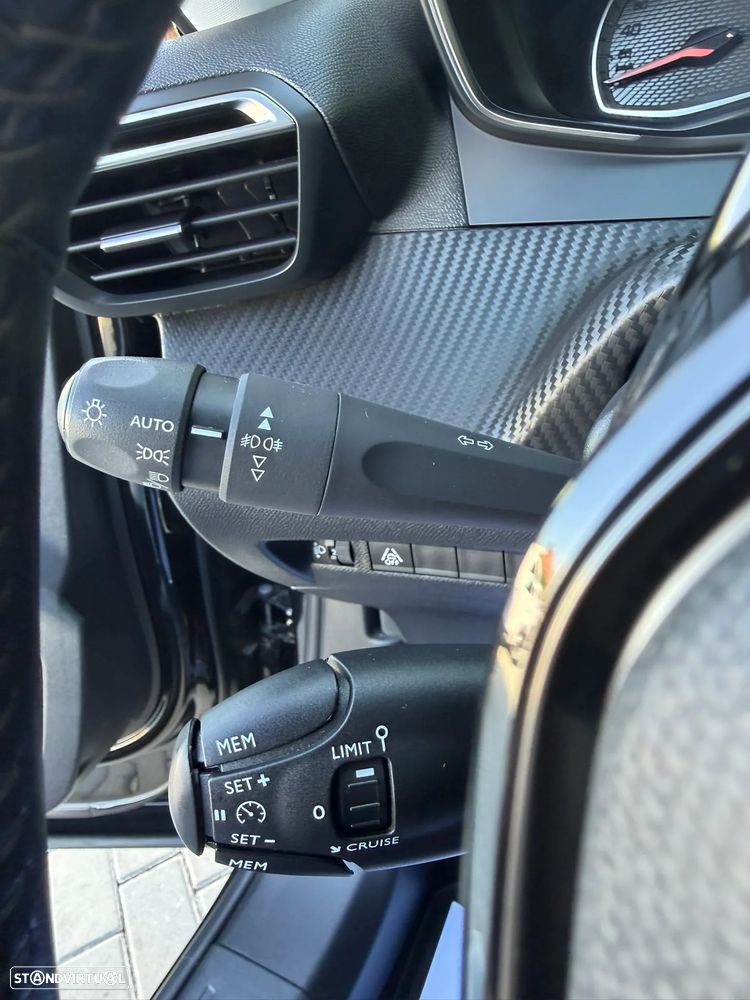 Peugeot 2008 1.5 BlueHDi Active - 10