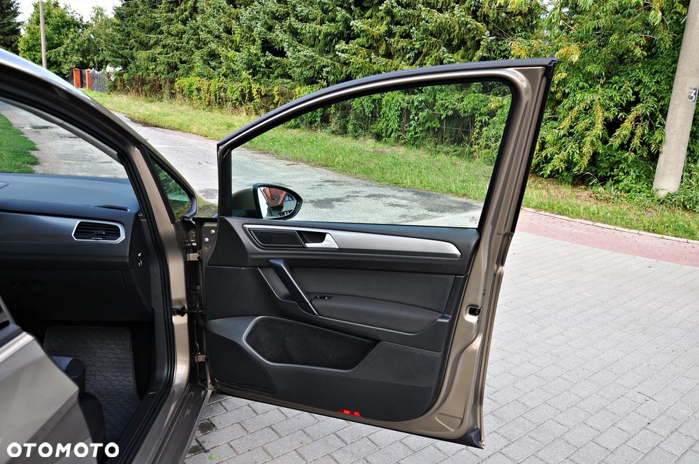 Volkswagen Golf Sportsvan SV 1.2 TSI BMT Comfortline - 30
