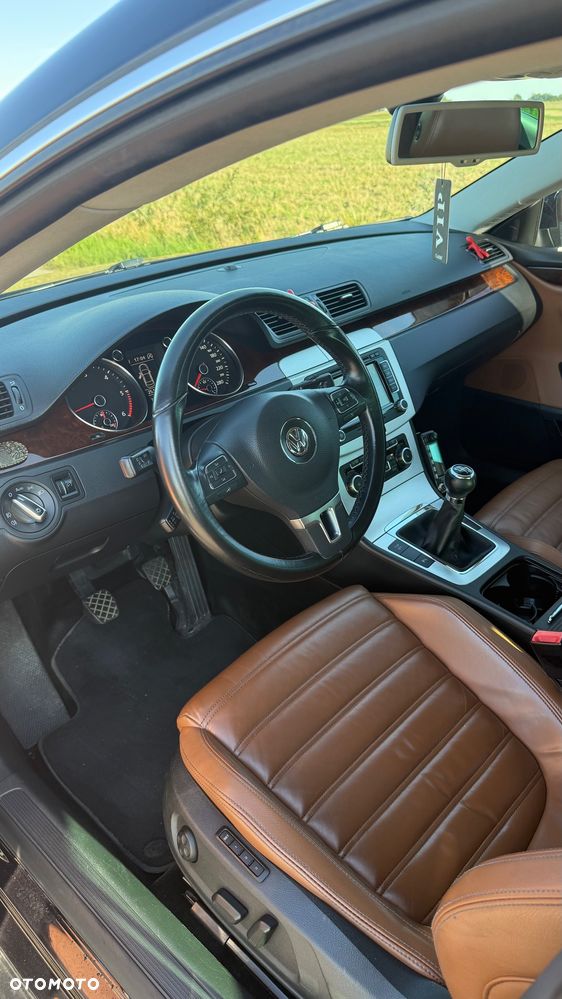 Volkswagen Passat CC - 7
