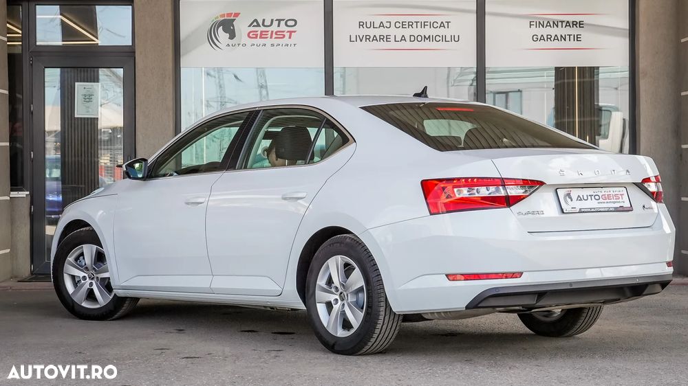 Skoda Superb 1.5 TSI DSG Ambition - 5