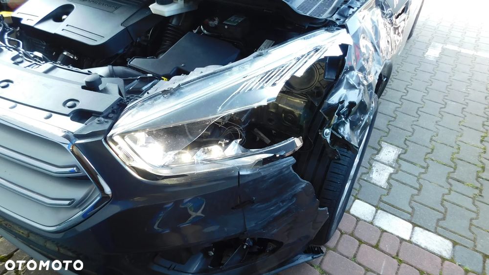 Ford Kuga 2.0 TDCi 4x2 Trend - 12