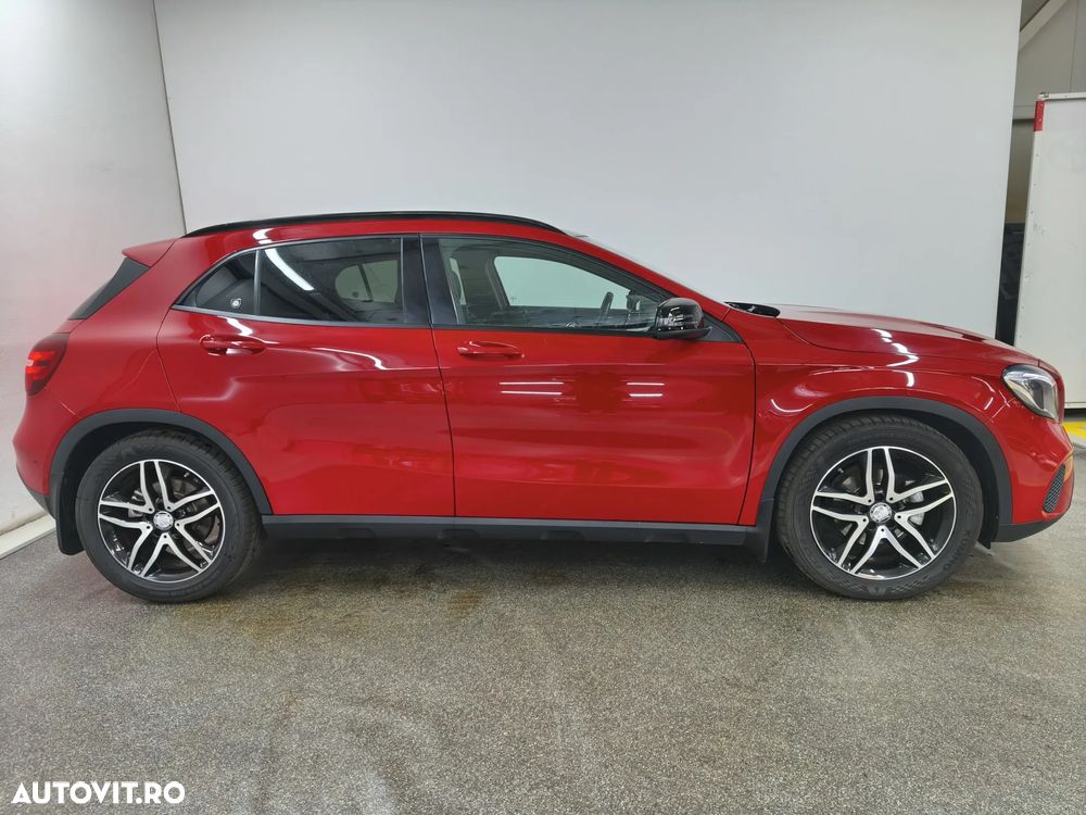 Mercedes-Benz GLA 200 d 4MATIC Aut. - 7