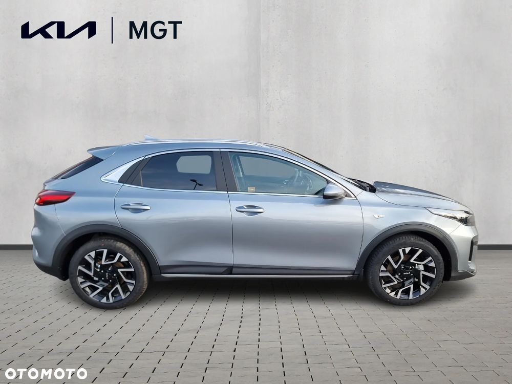 Kia XCeed 1.5 T-GDI M - 6