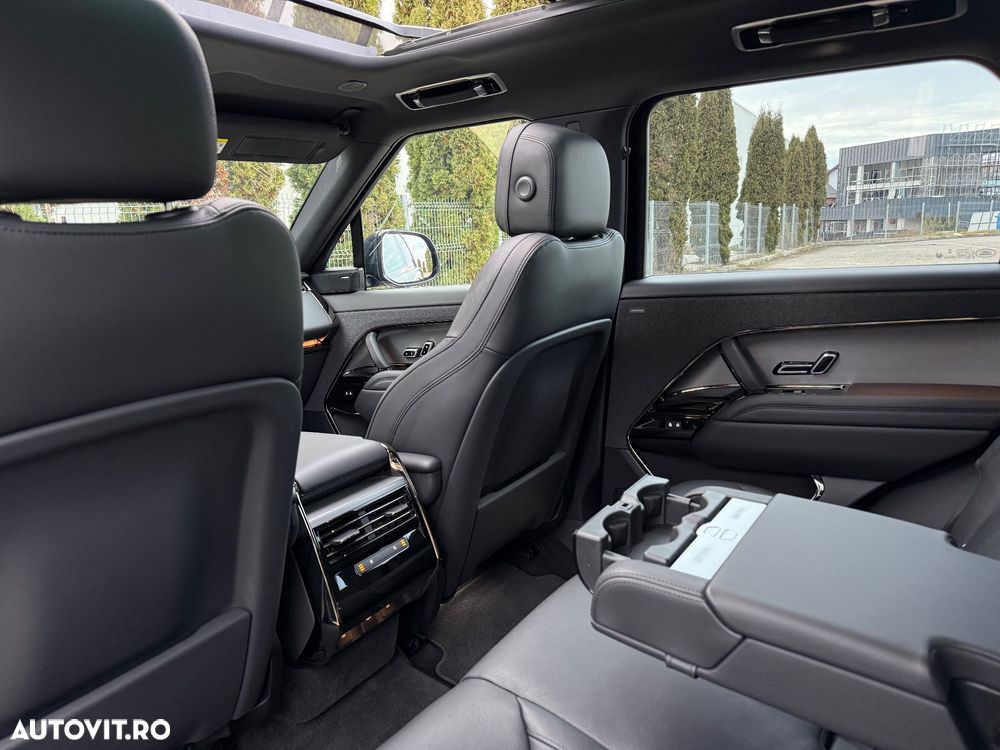 Land Rover Range Rover Sport 3.0 I6 D300 MHEV HSE Dynamic - 30