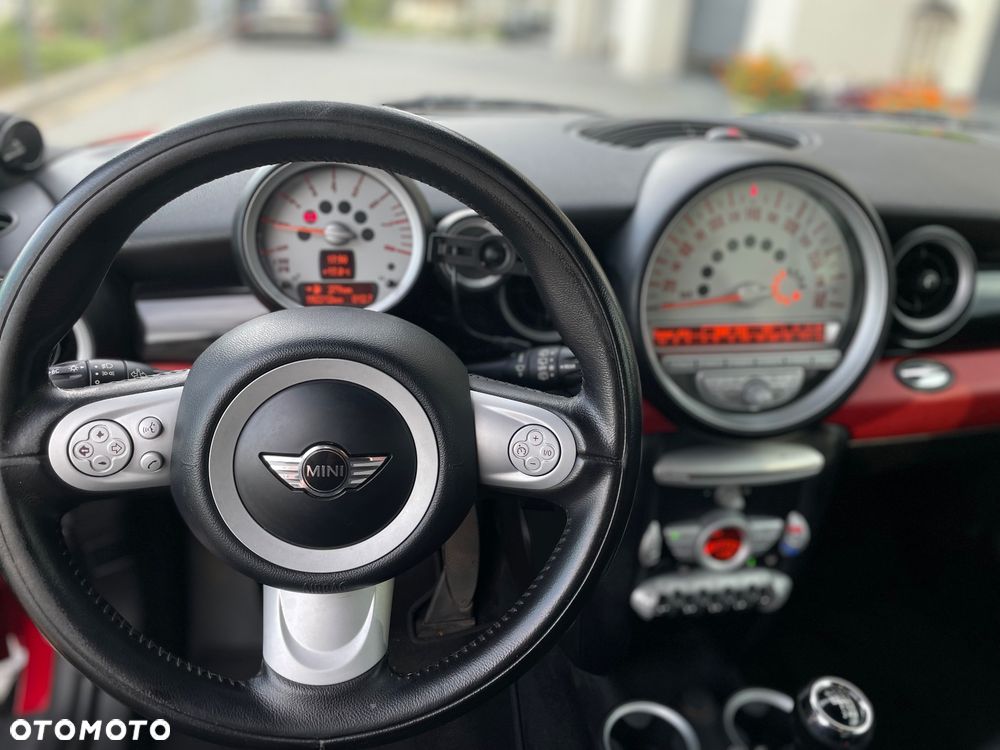MINI Cooper Standard - 10