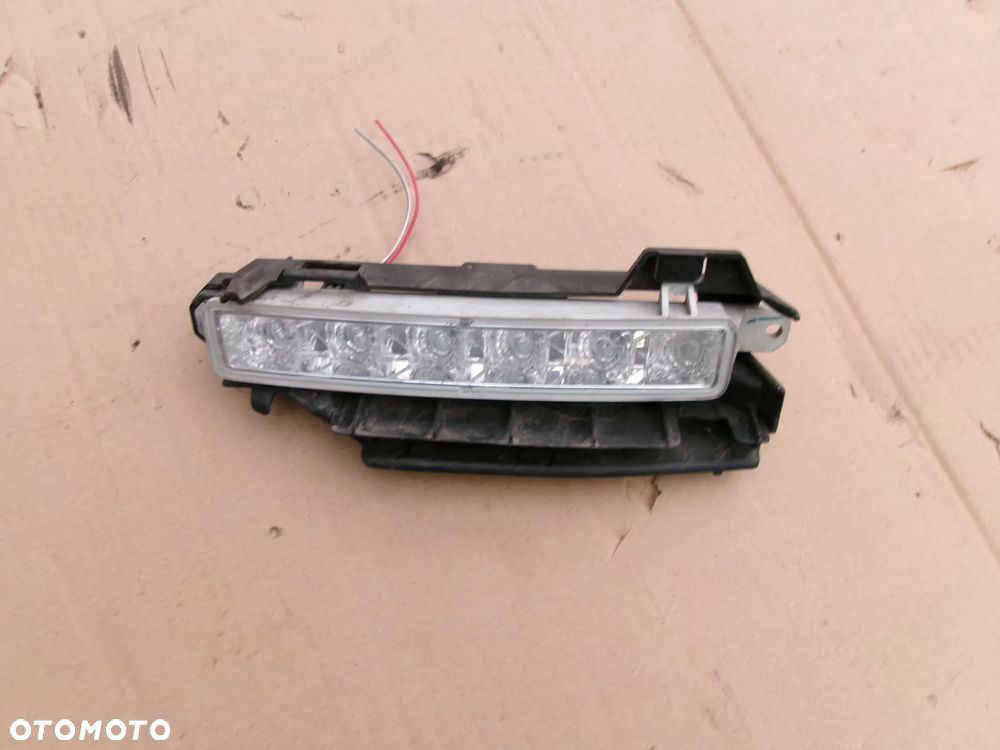 LAMPA L.P DO JAZDY DZIENNEJ TOYOTA AYGO II 14-18 - 1