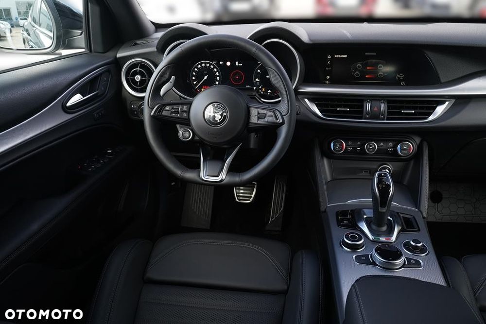 Alfa Romeo Stelvio 2.0 Turbo Veloce Q4 - 14