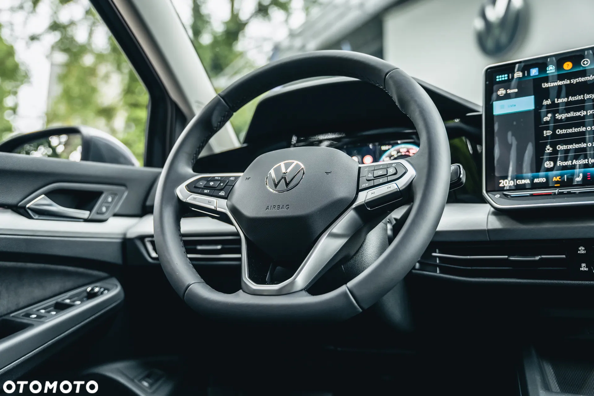 Volkswagen Golf VIII 2.0 TDI Life Plus DSG - 25