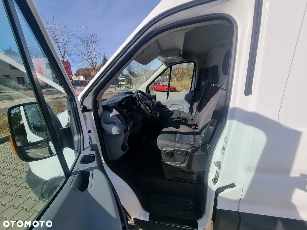 Ford Transit - 7