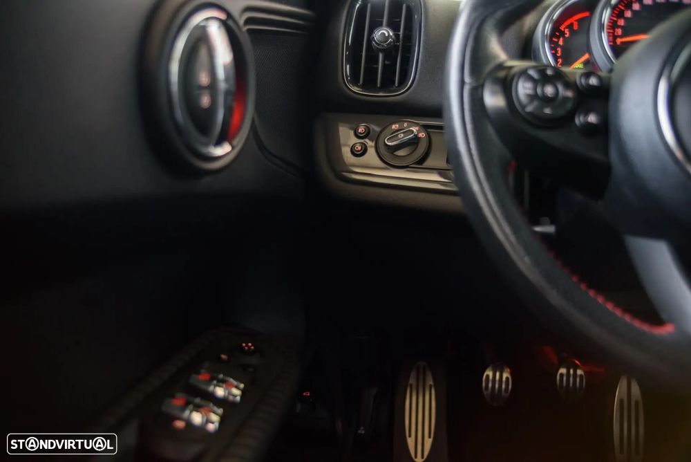 MINI Countryman Cooper D John Cooper Works - 34