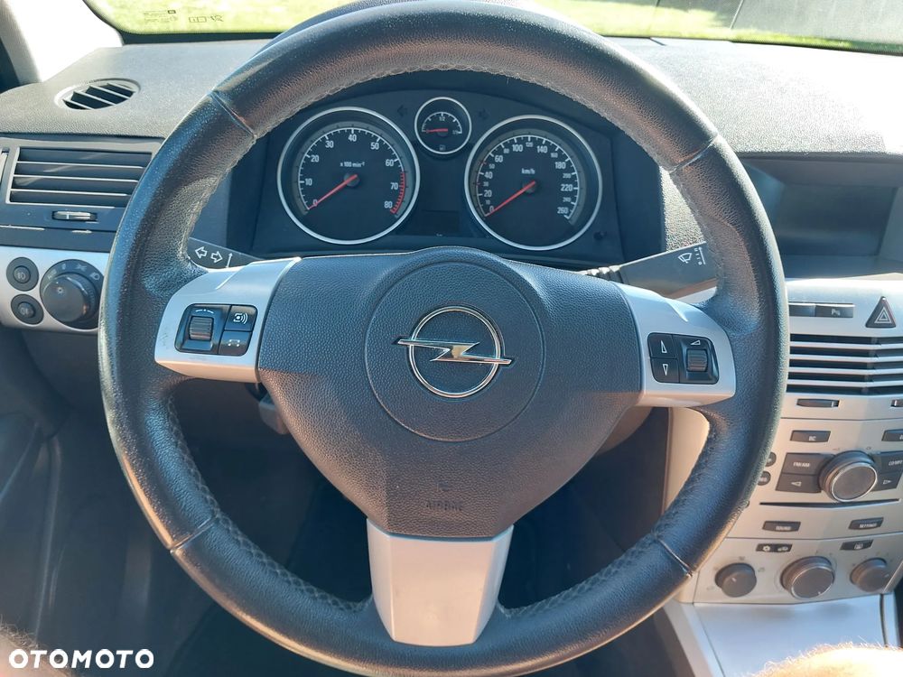 Opel Astra 1.6 Catch me - 10