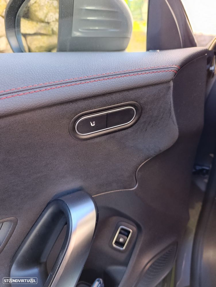 Mercedes-Benz CLA 250 e 8G-DCT AMG Line - 13