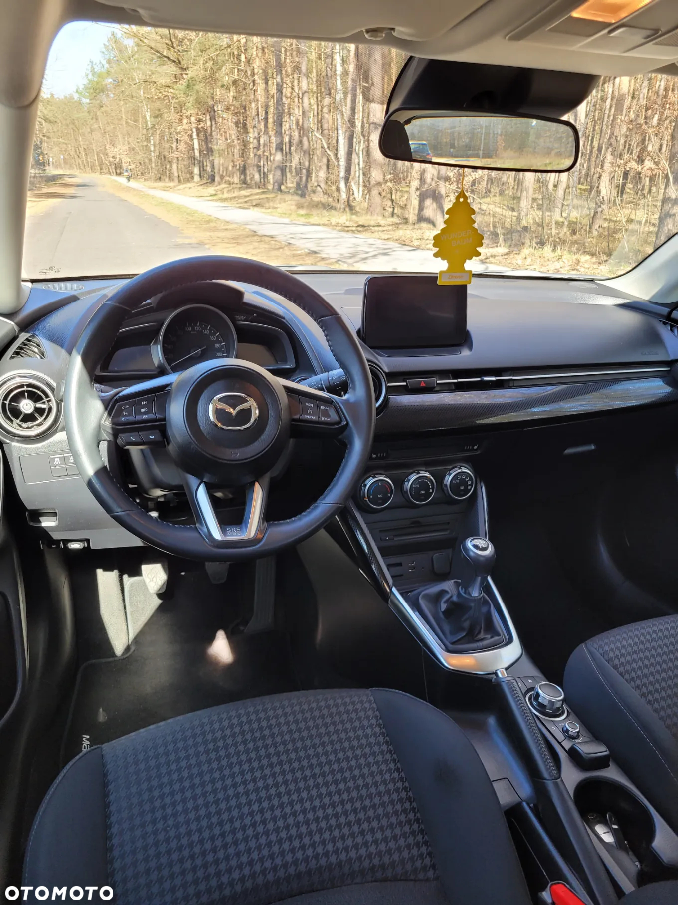 Mazda 2 - 7