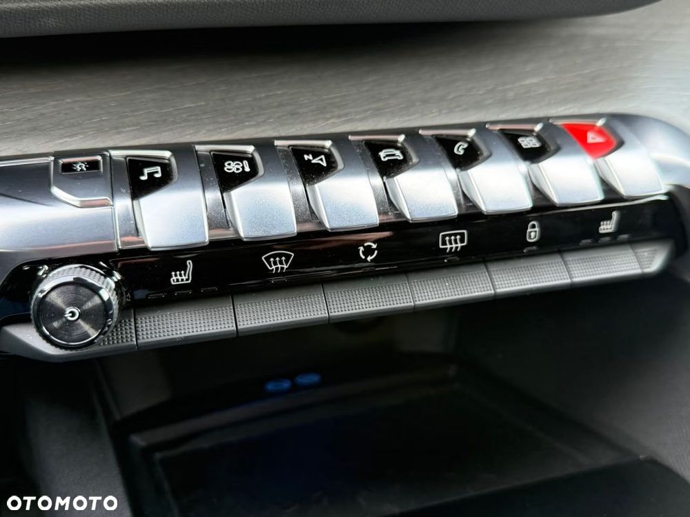 Peugeot 3008 BlueHDi 180 Stop & Start EAT6 GT - 25