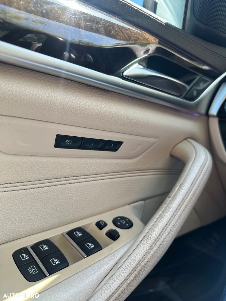 BMW Seria 5 530i xDrive AT - 14