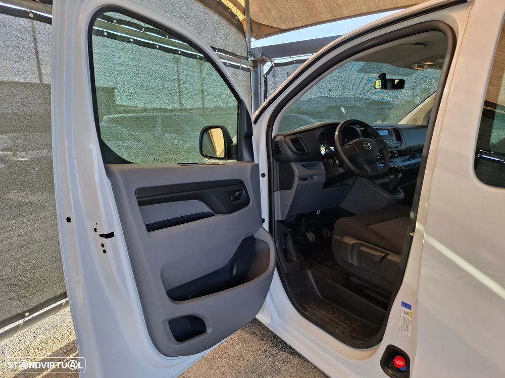 Opel Vivaro 1.5 CDTi L3H1 Essentia - 15