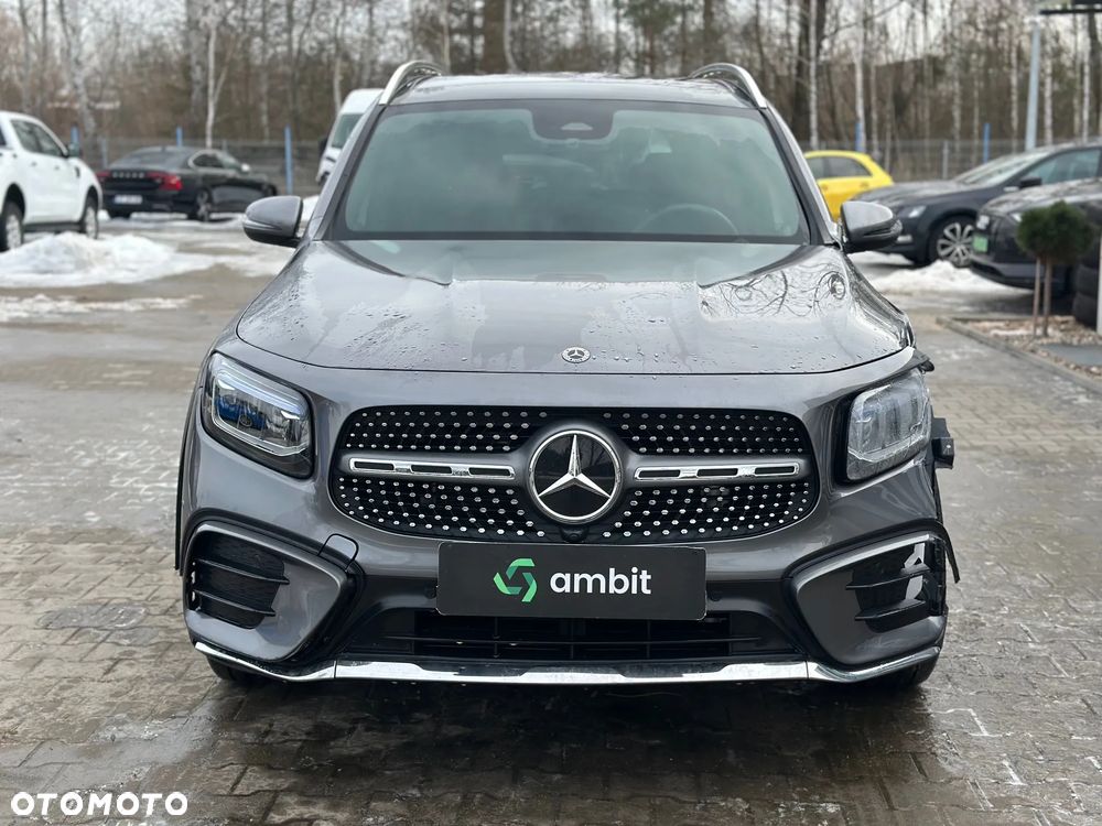 Mercedes-Benz GLB - 2