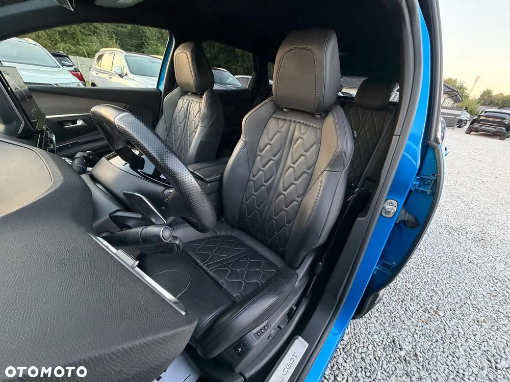 Peugeot 3008 1.6 PureTech HYbrid GT Line S&S EAT8 - 26
