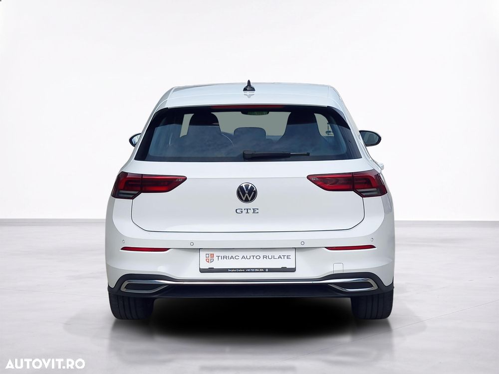 Volkswagen Golf - 5