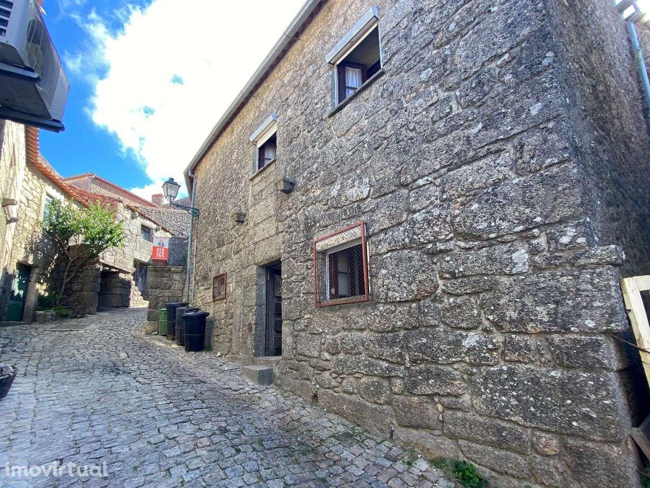 Moradia V2 - Grande imagem: 2/18