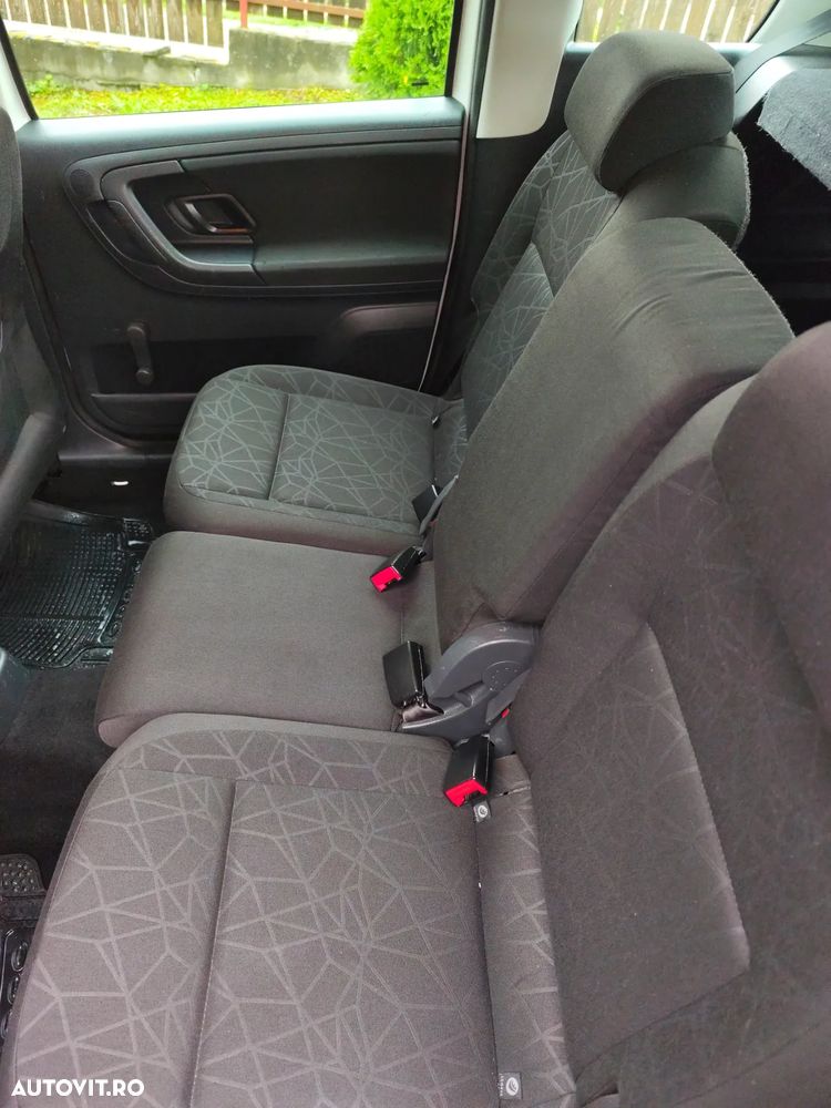 Skoda Roomster 1.2 HTP Ambition - 11