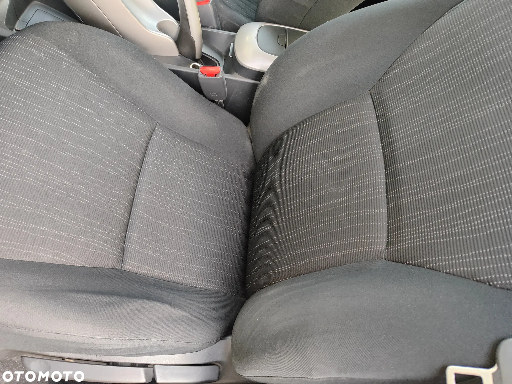 Toyota Auris 1.6 VVT-i Luna MM - 7