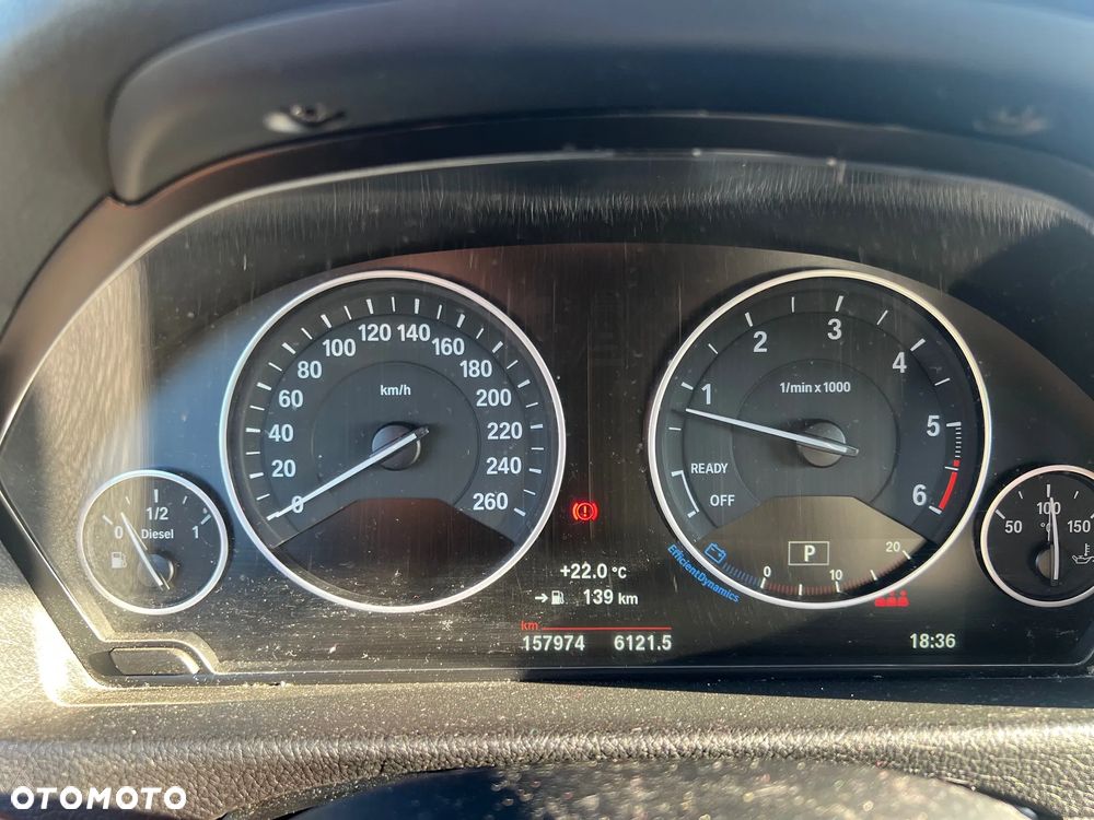 BMW Seria 3 320d Touring - 10