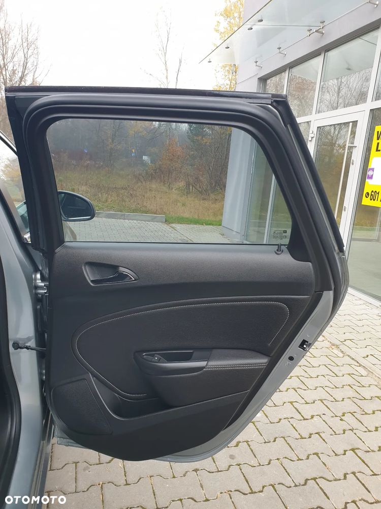 Opel Astra 1.4 Turbo Sports Tourer Innovation - 33